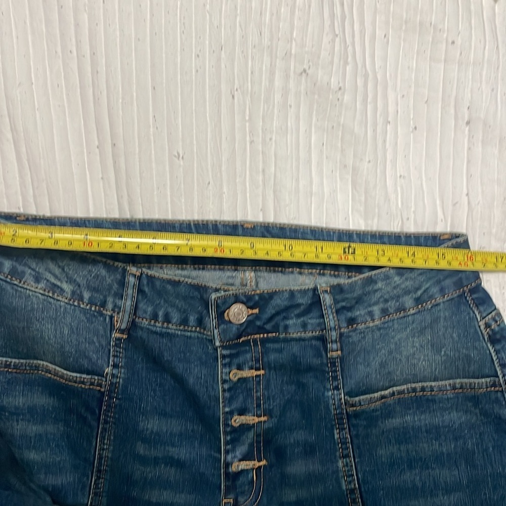 High rise Panelled Flare Jeans - Picture 6 of 6